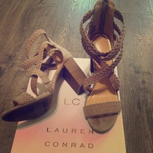 LC Lauren Conrad taupe heels